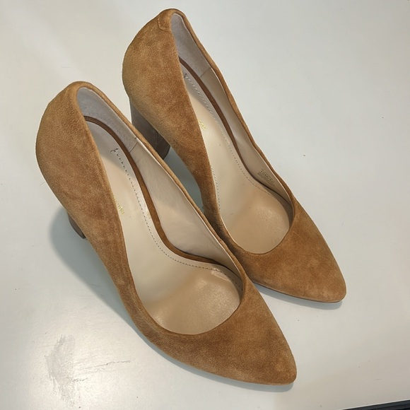 BCBGeneration PL Clarice x camel tan suede stacked 4” heel point toe sz 10 - Picture 4 of 13